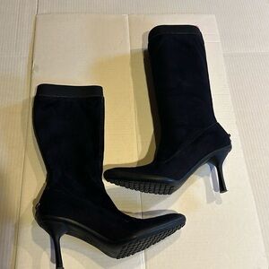 Anne Klein heeled black boots slip on elastic top band suede like fabric size 9m